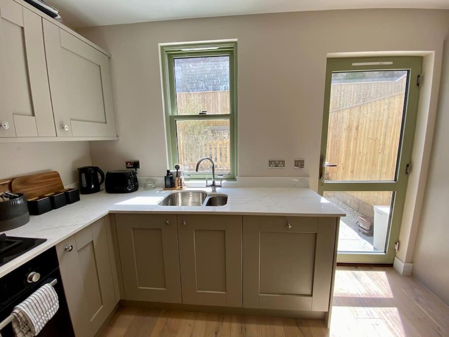 Luxurious Beach House Chesil Beach. Sleeps 6 Castletown  Esterno foto